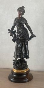 Beeld in zamak van de gebroers Maureau, Enlèvement