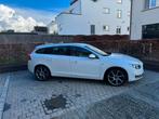 Volvo V60 2.0D 150pk Euro6b   *OCEAN RACE VERSIE*, Auto's, Volvo, Voorwielaandrijving, Electronic Stability Program (ESP), 4 cilinders