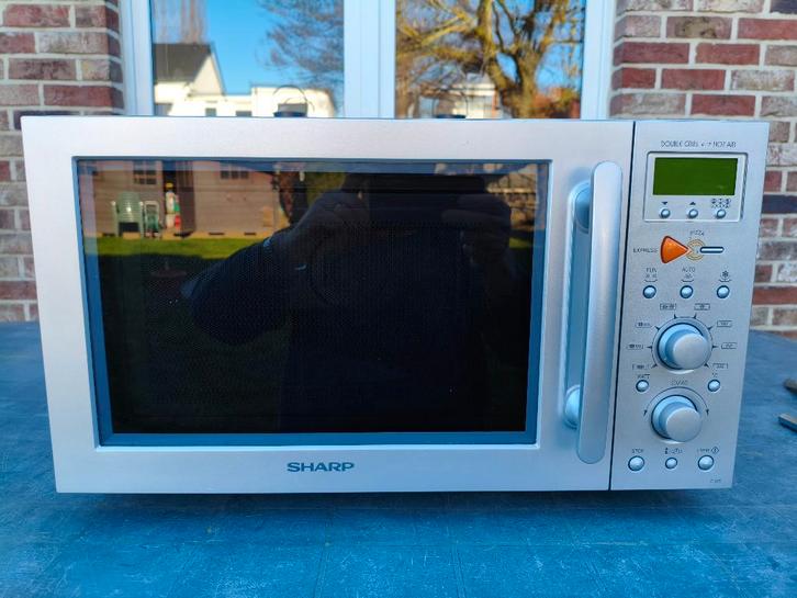 SHARP magnetron/grill/ovencombinatie, Elektronische apparatuur, Microgolfovens, Gebruikt, Tussenbouw, Combi-microgolfoven, 45 tot 60 cm