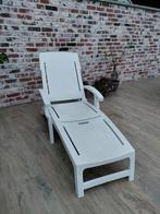Chaise longue de jardin en plastique avec coussin, Jardin & Terrasse, Enlèvement, Synthétique
