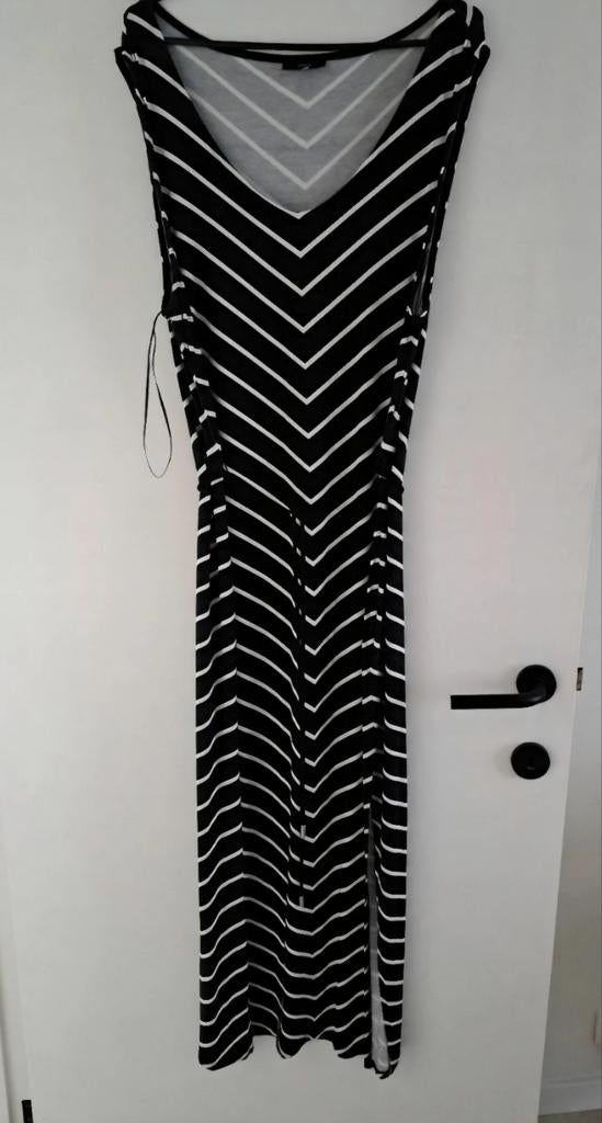 Leuk lang kleedje maat L, Ophalen of Verzenden, Maat 42/44 (L), Zwart