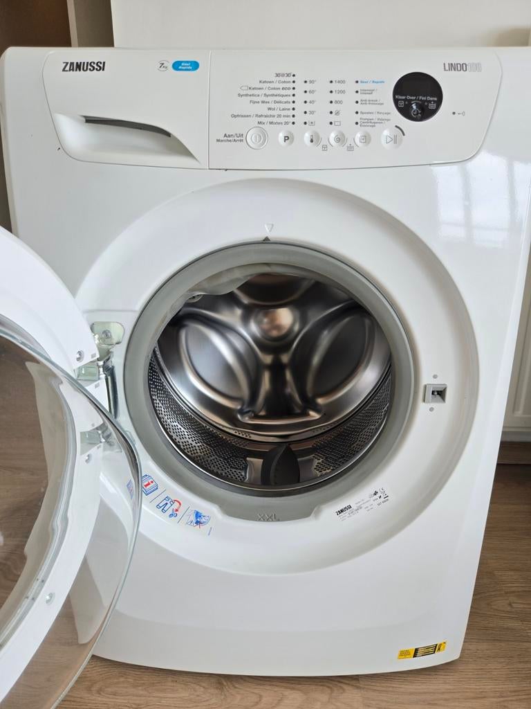 Wasmachine en droger te koop – Goede staat