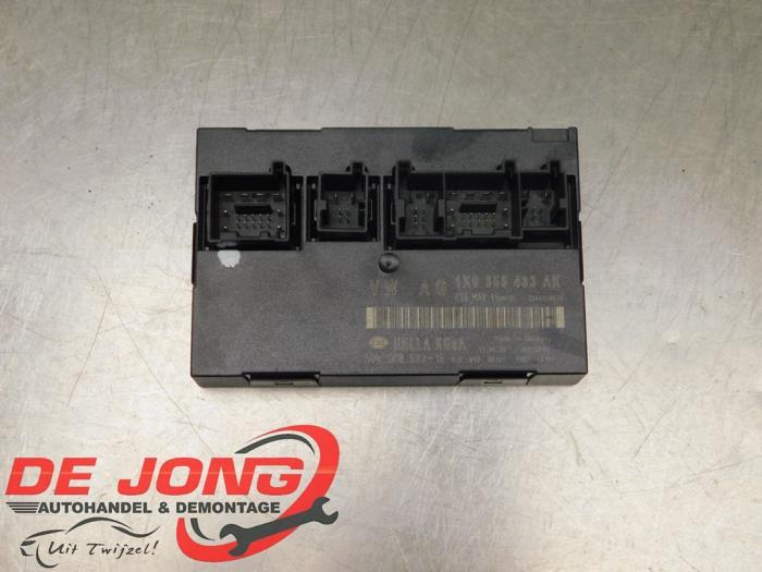 Module verrouillage central des portes d'un Volkswagen Jetta, Autos : Pièces & Accessoires, Volkswagen, -, 3 mois de garantie