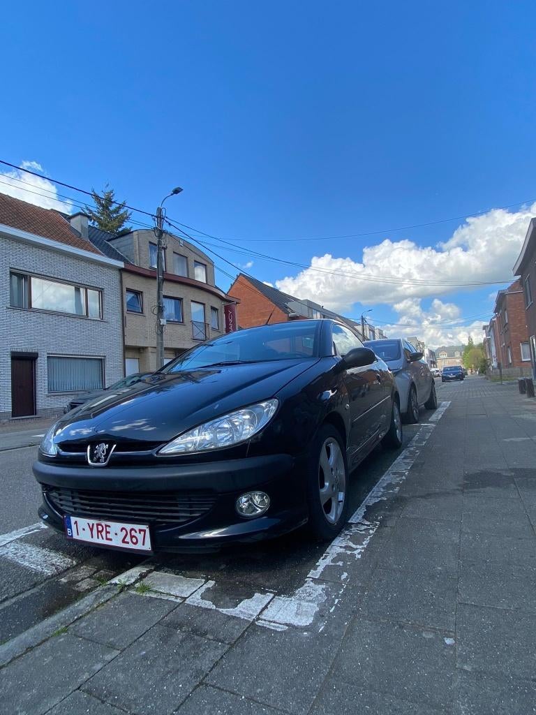 Peugeot 206 cc 1.6 benzine automaat, 4 zetels, Stof, Zwart, 4 cilinders