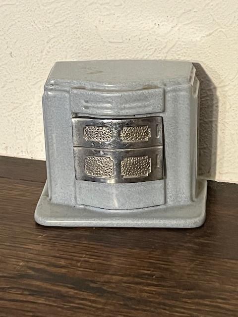 Gietijzeren, grijs geëmailleerde spaarpot Ciney kachel, Ophalen