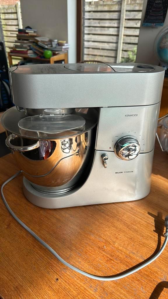 Robot de cuisine Kenwood Major Titanium, Electroménager, Mélangeurs de cuisine, Utilisé, 4 litres ou plus, 3 vitesses ou plus