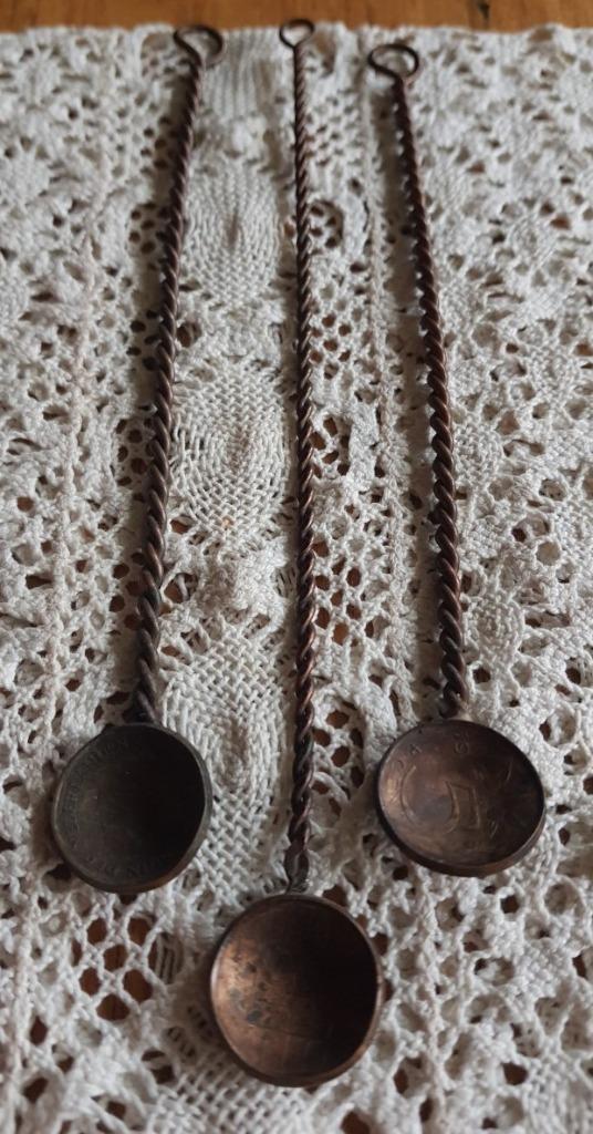 3 Vintage koperen lepeltjes, stuivers, 1960, 1980, 1983, Antiek en Kunst, Curiosa en Brocante, Ophalen of Verzenden
