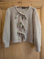 fluffy vestje met striklintjes om te knopen, Neuf, Taille 38/40 (M), Gris, Enlèvement ou Envoi