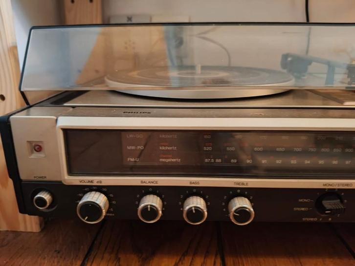 Disque, lecteur de cassettes et radio Philips Combo 970, TV, Hi-fi & Vidéo, Tourne-disques, Utilisé, Tourne-disque, Philips, Enlèvement