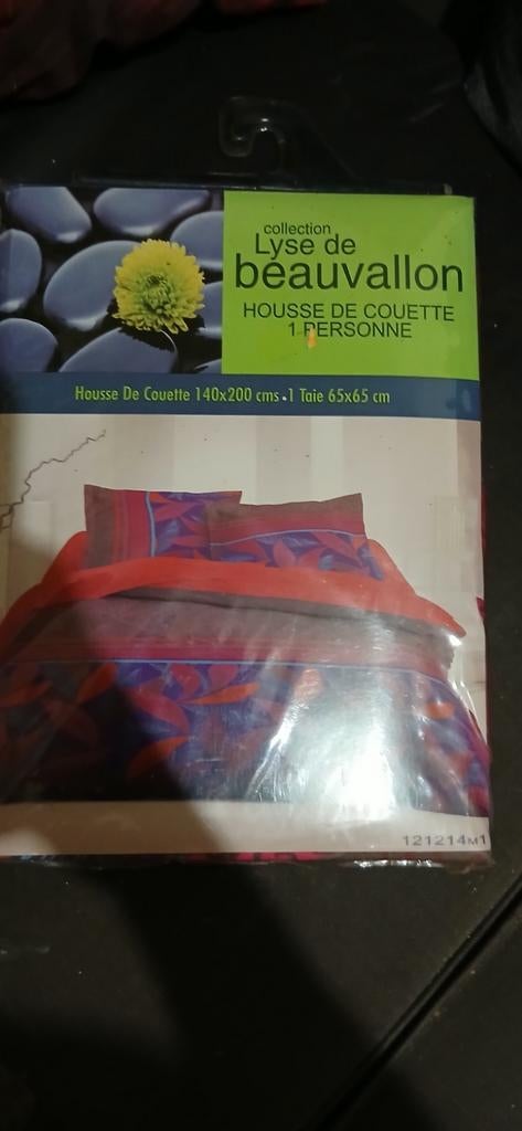 Nouveau couvre-lit simple avec taie d'oreiller, Antiquités & Art, Enlèvement ou Envoi