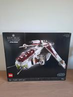 Lego star wars UCS Republic gunship 75309, Enlèvement