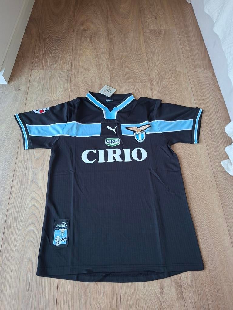 Lazio jersey, Verzenden