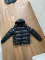 1 op 1 Moncler maya jas maat 2, Vêtements | Hommes, Vestes | Hiver, Comme neuf, Moncler, Noir, Enlèvement ou Envoi