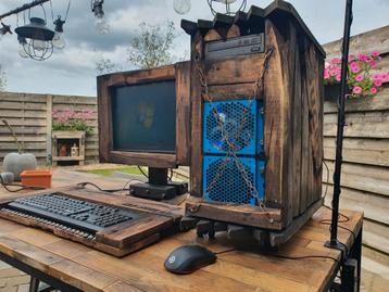 Custom build desktop setup old wood theme beschikbaar voor biedingen
