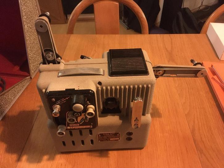 Projecteur cinéma Eumig P8 Phonomatic – à réparer, Collections, Appareils photo & Matériel cinématographique, Autres types, 1960 à 1980