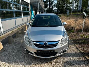 Opel corsa benzine gekeurd garantie  beschikbaar voor biedingen