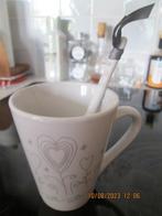 Mug avec cœur et cuillère, Nieuw, Ophalen of Verzenden, Effen, Kop(pen) en/of Schotel(s)