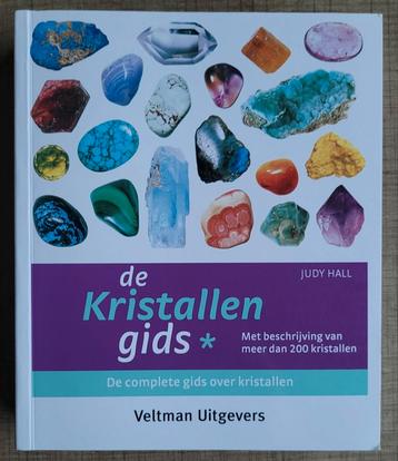 De kristallen gids beschikbaar voor biedingen