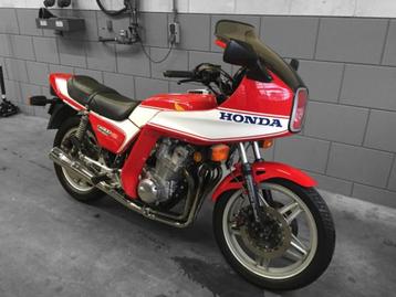 Honda CB900F Bold'or Cherche Documents avec ou sans cadre !!