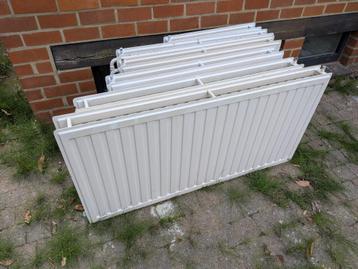 Radiateurs métalliques à eau beschikbaar voor biedingen