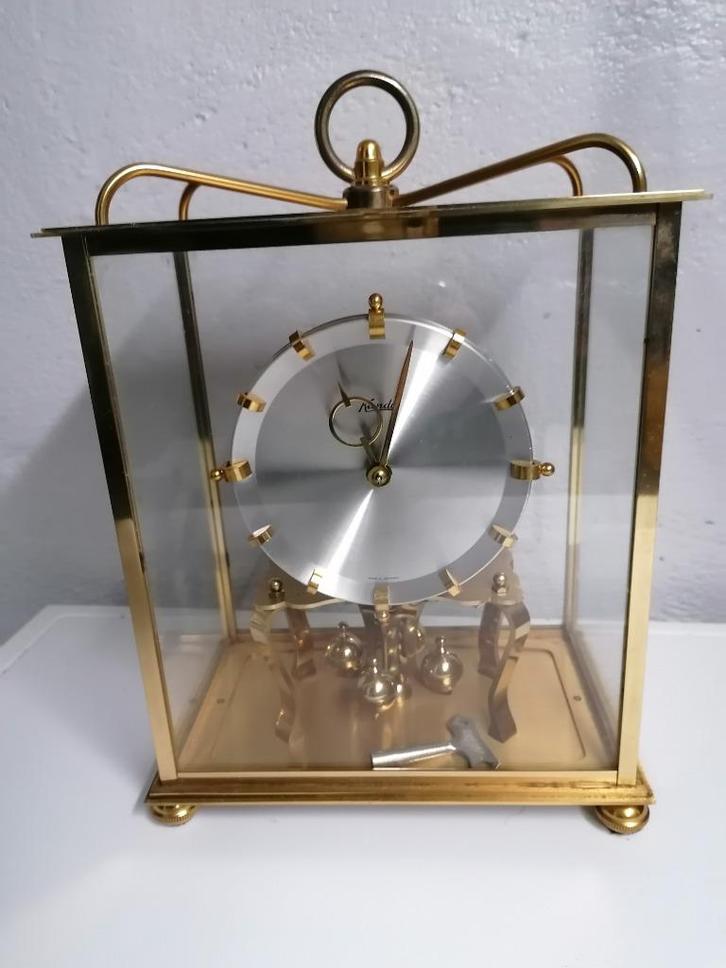 Pendule de table à torsion - KUNDO, Antiek en Kunst, Antiek | Woonaccessoires, Ophalen
