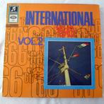 2 x Compilatie LP: International '66 / Hits of Rockin' 70s, Cd's en Dvd's, Ophalen, Nieuw in verpakking, Pop