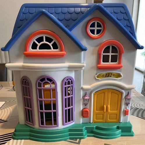 Maison avec personnages, Kinderen en Baby's, Speelgoed | Poppenhuizen, Zo goed als nieuw, Accessoires, Ophalen of Verzenden