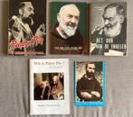 Lot 4 boeken + 1 kaart heilige Pater Pio, Boeken, Biografieën, Ophalen of Verzenden, Gelezen, Religie