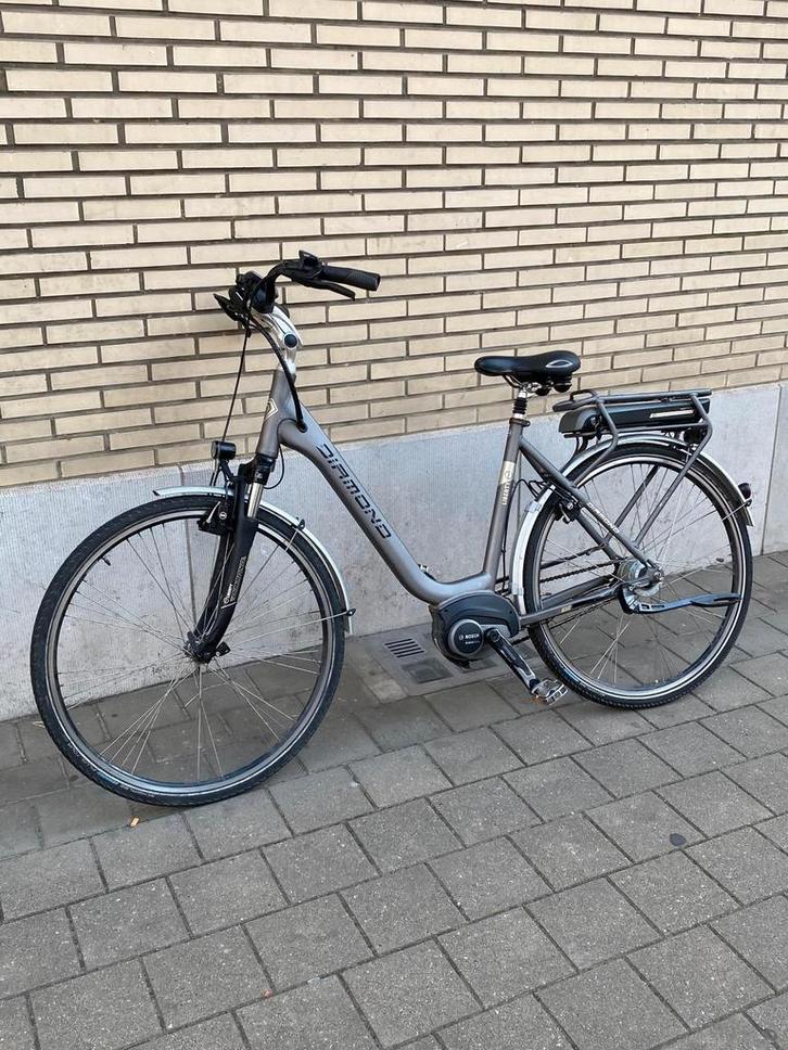 Bosch elektrische motorfiets, Fietsen en Brommers, Elektrische fietsen, Zo goed als nieuw, Ophalen