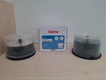 CD-hoezen en lege CD's beschikbaar voor biedingen