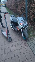 Yamaha aerox zonder papieren met sleutel, Fietsen en Brommers, Scooters | Yamaha, Ophalen, Aerox