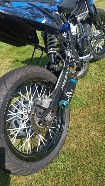 Sherco SM-RS, Fietsen en Brommers, 6 versnellingen, Zo goed als nieuw, 50 cc, Ophalen