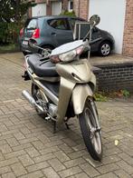 110cc-scooter, Motoren, 1 cilinder, 11 kW of minder