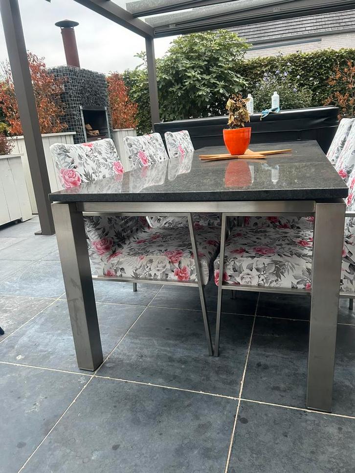 RVS stoelen en tafel met granieten blad, Tuin en Terras, Tuintafels, Zo goed als nieuw, Rvs, Ophalen
