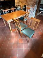 Kersenhouten tafel met  6 stoelen met groen lederen zitting, Huis en Inrichting, Ophalen, Gebruikt, 50 tot 100 cm, Vijf personen of meer