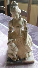 Statue patinée Dame au chien - signée A. Carli 60€, Antiquités & Art, Art | Sculptures & Bois, Enlèvement