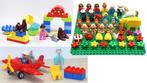 Lot Duplo : plaat met figuren + vliegtuig + circus-show, Kinderen en Baby's, Speelgoed | Duplo en Lego, Duplo, Ophalen
