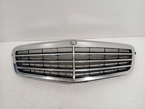 GRILLE Mercedes-Benz E (W212) (01-2009/12-2016) (BZ07065GAV), Auto-onderdelen, Carrosserie, Mercedes-Benz, Gebruikt