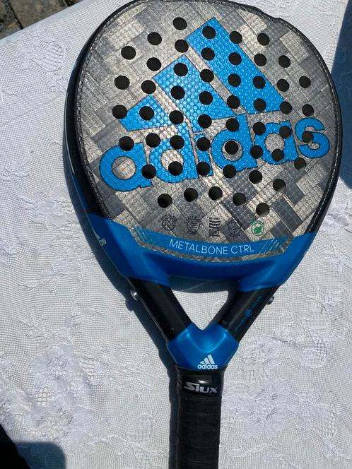 Padel racket Adidas, Sport en Fitness, Padel, Zo goed als nieuw, Padelracket, Ophalen