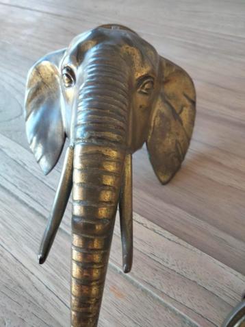 Brocante curiosa Messing deurklopper Olifant beschikbaar voor biedingen