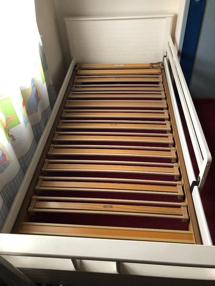 Bedden, Huis en Inrichting, Slaapkamer | Bedden, Gebruikt, Eenpersoons, 200 cm, Wit, Ophalen