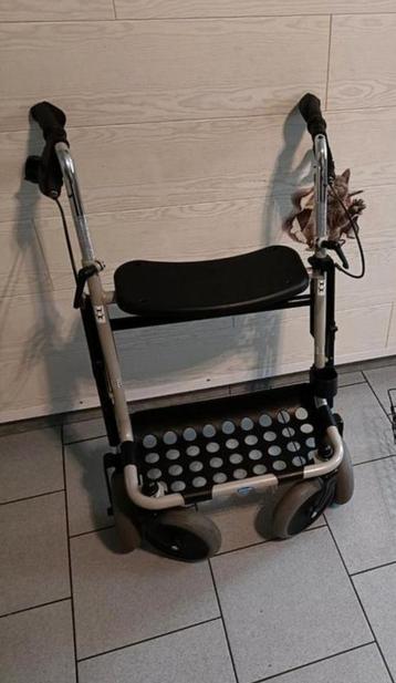 Déambulateur avec 4 roues 2 freins avec assise comme neuf, Divers, Enlèvement, Pliable, Comme neuf
