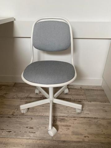 Kinder bureaustoel ikea grijs/wit, Huis en Inrichting, Bureaustoelen, Ophalen, Zo goed als nieuw, Grijs, Bureaustoel