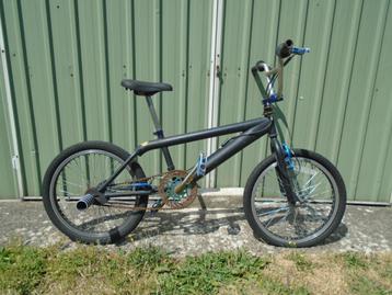 Bmx 2 x beschikbaar voor biedingen