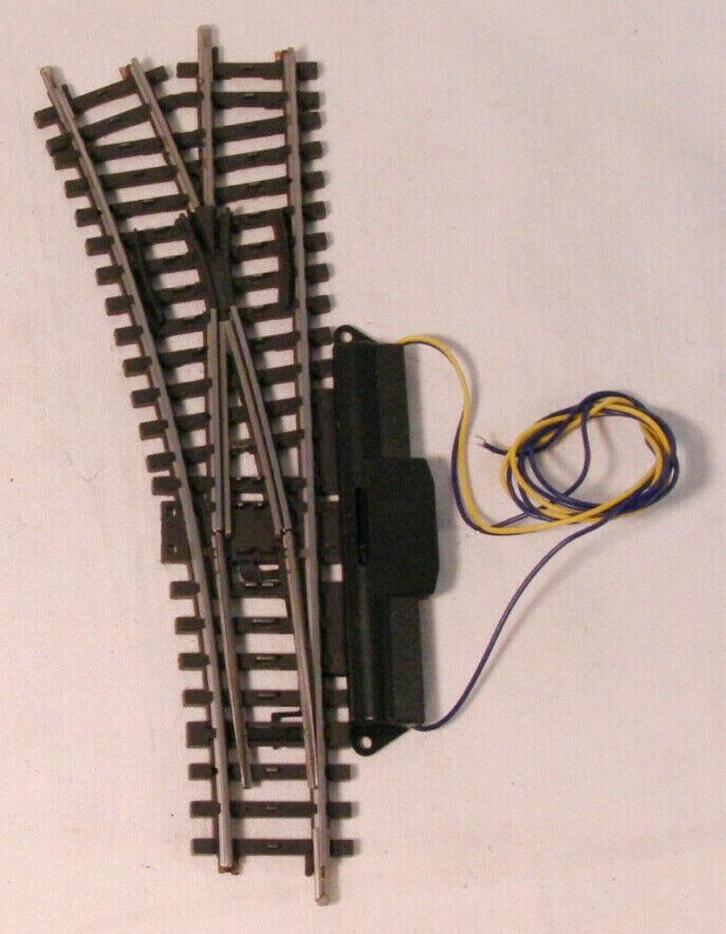 2262 MARKLIN HO -1 x Interrupteur électromagnétique coude 22, Hobby & Loisirs créatifs, Trains miniatures | HO, Comme neuf, Rails