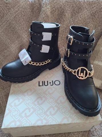 Nieuwe stoere boots maat 39 Liu Jo beschikbaar voor biedingen