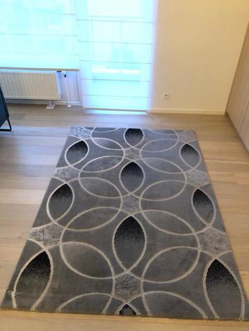 Designer tapijten beschikbaar voor biedingen