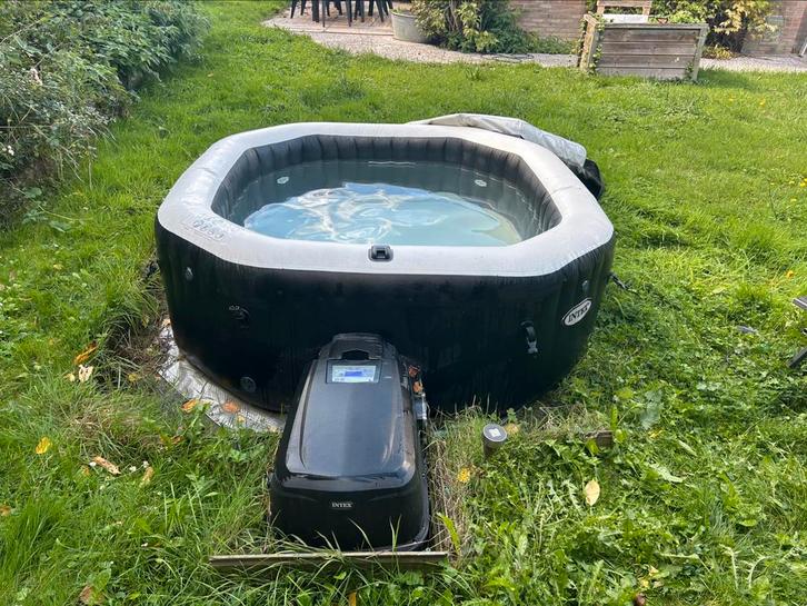 Intex PureSpa Jet & Bubble Deluxe Carbone 4 persoons - WiFi, Tuin en Terras, Bubbelbaden en Hottubs, Zo goed als nieuw, Opblaasbaar