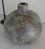 Decoratieve ronde pot in steen, Ophalen