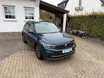 Volkswagen Tiguan 1.5 TSI Life OPF DSG (EU6AP) pdcV&A+camera, Auto's, Stof, 4 cilinders, Blauw, Bedrijf